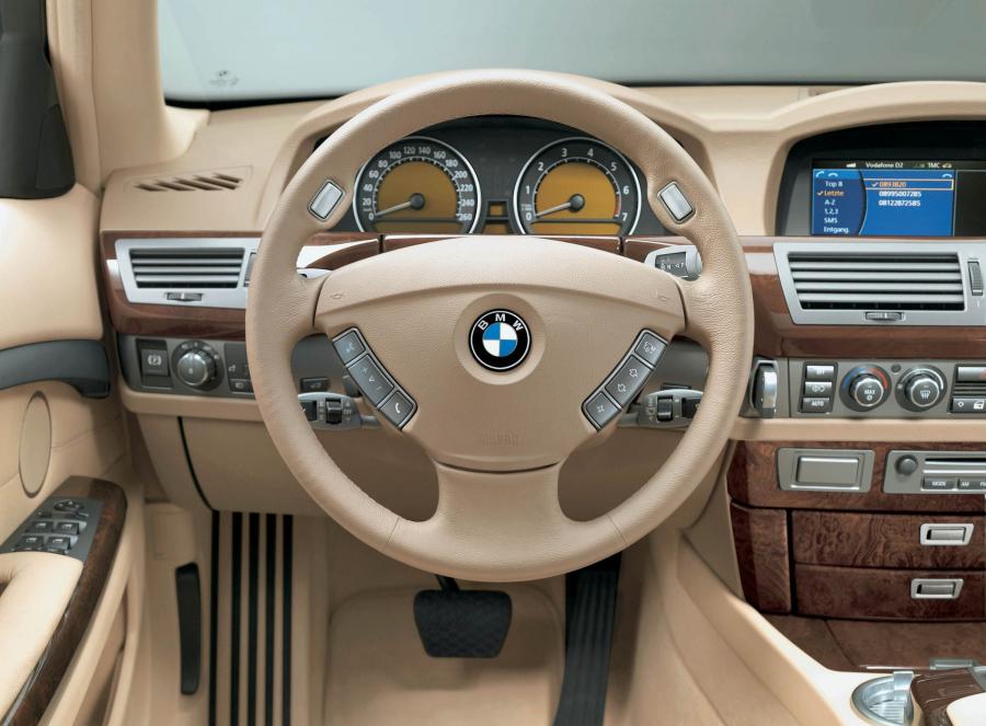  BMW 7-Series L 2006 года  (фото 58 из 89)